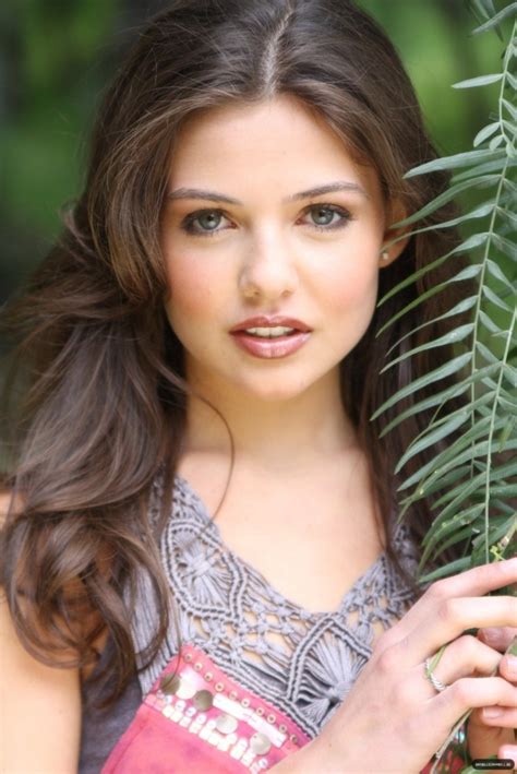 danielle campbell pictures