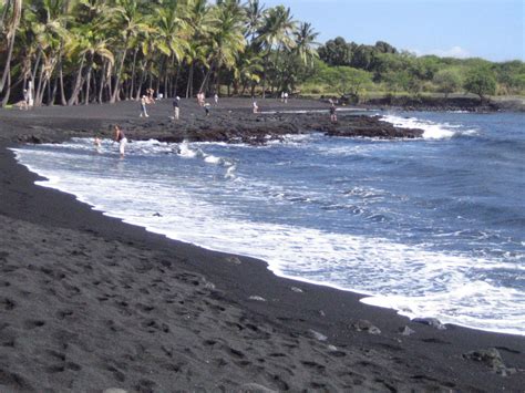 Black Sand Beach Punaluu Beach Hawaii Nataliyausa