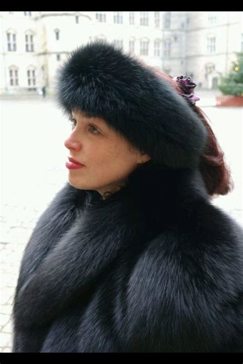 Huge Soft Black Fox Fur Coat And Hat Feeling Good In Fox
