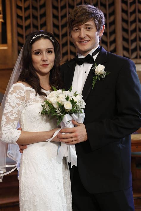 glee wedding for matthew morrison and jayma mays characters shows how romance remains dear to