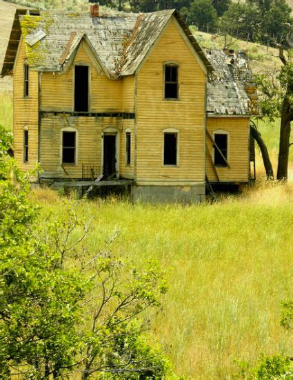 abandoned yellow house yellow houses yellow aesthetic derelict places