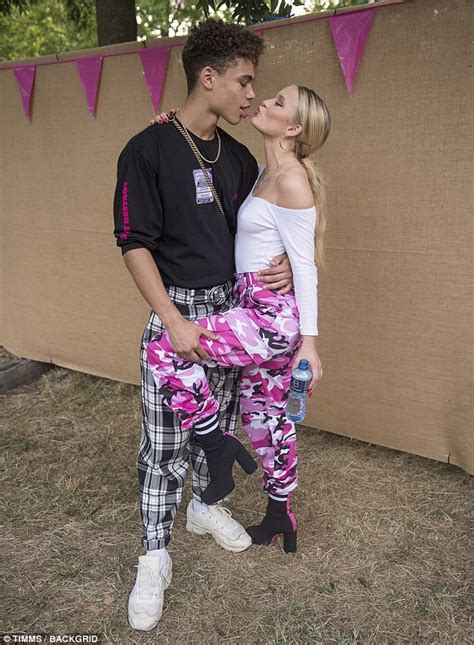 Zara Larsson Declared Love For Brian Whittaker 2 Years Ago Daily Mail