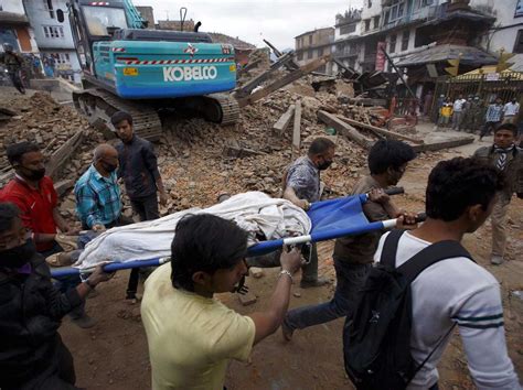 Death Toll Climbs Past 2 200 After Worst Nepal Earthquake In 80 Years
