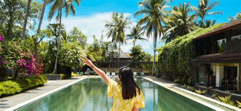 stay  ubud instagrammable airbnb villa  bali trip