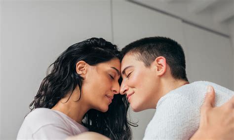 How Important Is Sex In A Relationship Sex Therapists Weigh In Flipboard