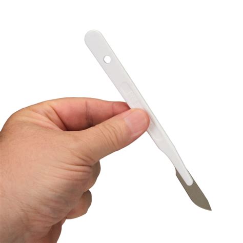 scalpel disposable  sterile   plastic handle    blade carolina biological