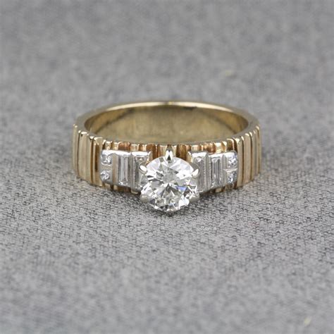 pre owned  karat yellow gold diamond ring