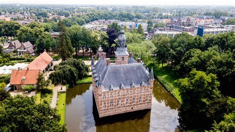 drie maas en waalse kastelen nog  de strijd om titel allermooiste kasteel van nederland