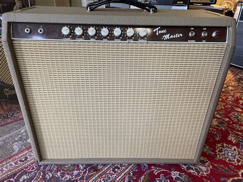 tone master custom valve ampsold amp guitars macclesfield