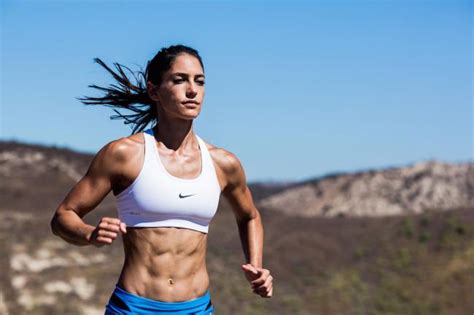 美撐竿跳女神allison stokke：我不是靠樣貌來生活！ 運動星球 sportsplanetmag