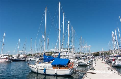 location contest  depuis le port de aci marina pula en croatie