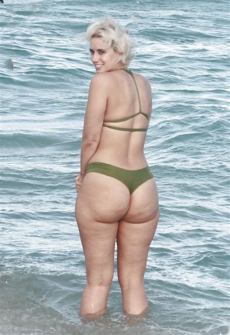 Goddess Jesyulz Insane Big Ass Perfect Milf Candid Bikini