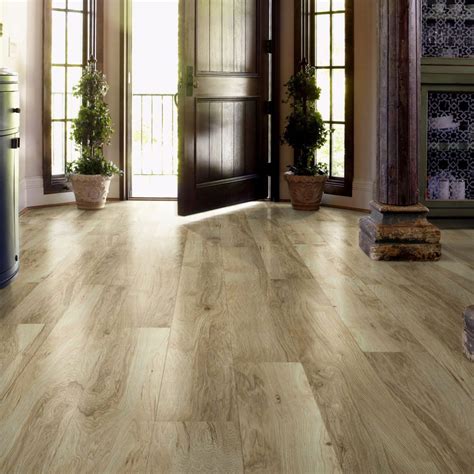 luxury vinyl flooring  wisconsin lvt lvp maccos flooring