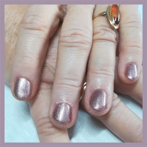 een bronzy pink voor deze tevreden klant goedgellakt nails beauty