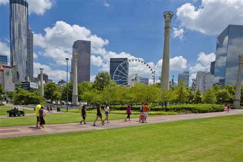 visitor guide  atlantas centennial olympic park  places  eat
