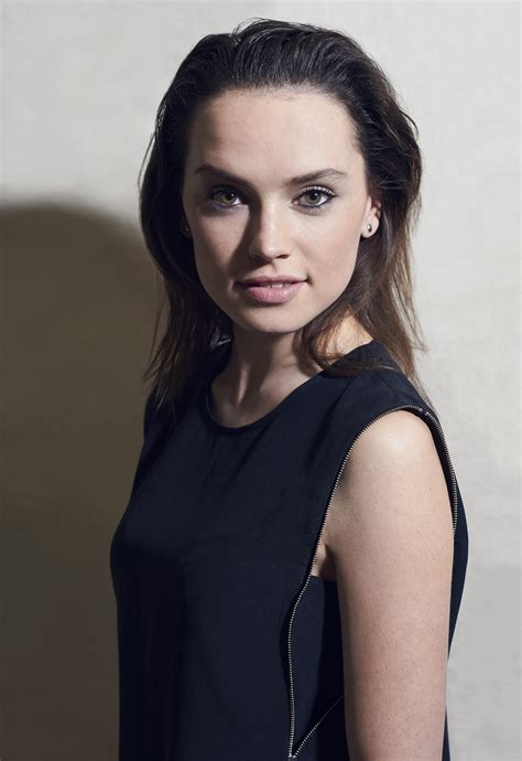 Don T Forget To Watch Daisy Ridley Sexy Photo With Hot