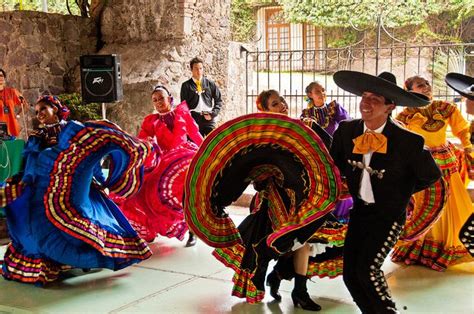 Mexican Dancing 25 Of 37 Ballet Folklorico Traditional Mexican