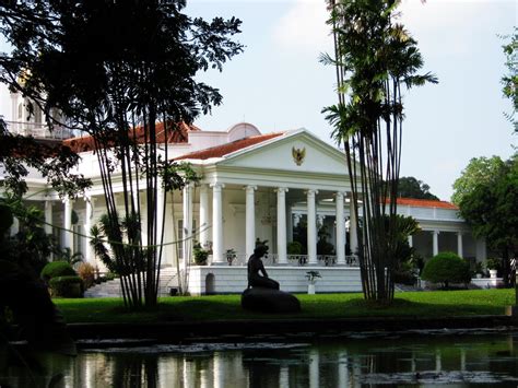 presidential palace  palace  splendour   places