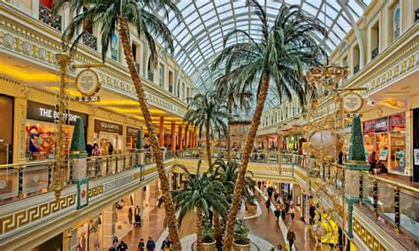Manchesters Trafford Centre Taken Over By Lenders After Sale Fails