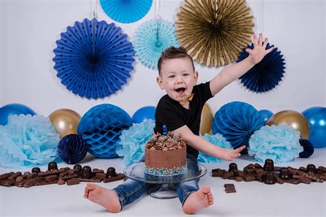Cake Smash Photography The Ultimate Guide For Diy And Pros 2020