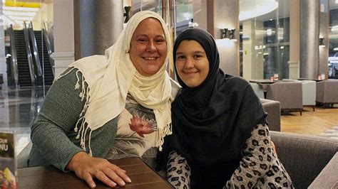 women all over the world wear hijab to extend support to