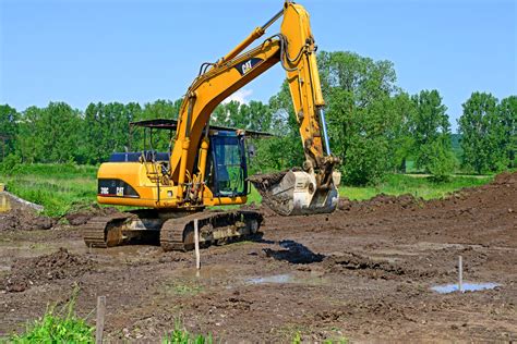 excavating contractors companies   checklist  quotes