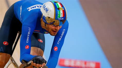 Cycling News Italy S Filippo Ganna Breaks Own Pursuit World Record
