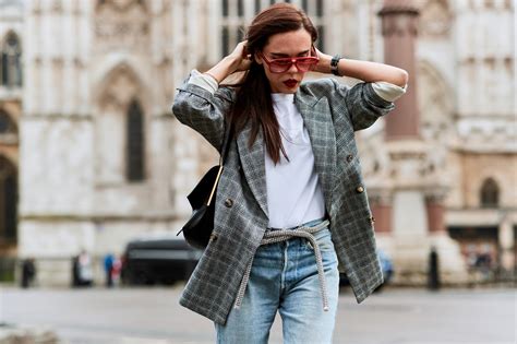 the best street style from london fashion week fall 2018