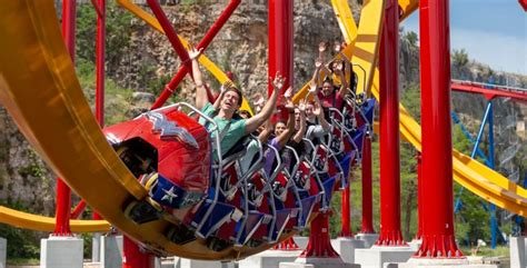 Wonder Woman Golden Lasso Coaster Now Open At Six Flags