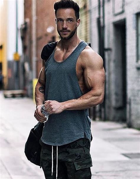 Men S Workout Outfits Ideas 9 Looks To Try Right Now Bewakoof Blog
