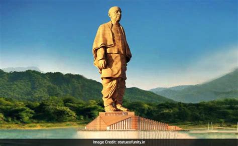 statue  unity   completed   years renowned sculptor ram sutar