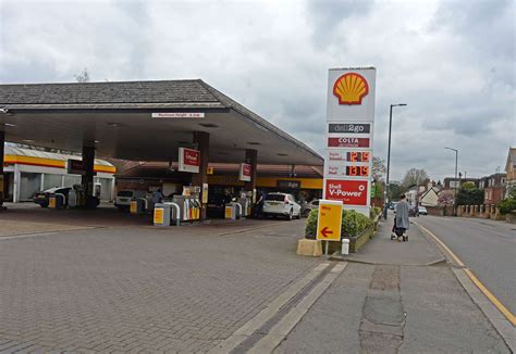 shell petrol station  sawbridgeworth company fuels hopes