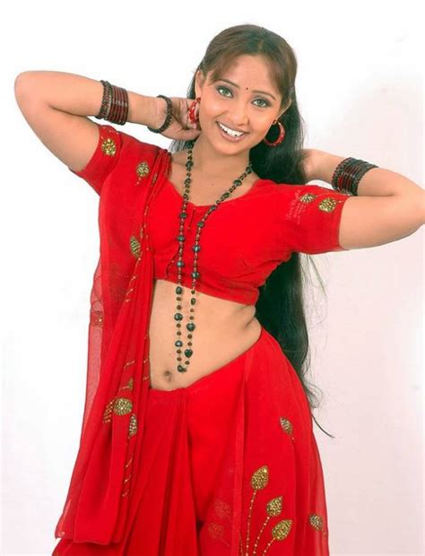 hot desi mallu sizzling blouse open her boobs ~ hot actress video and photo gallery