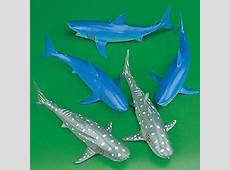 6 Plastic Sharks: Toys & Games