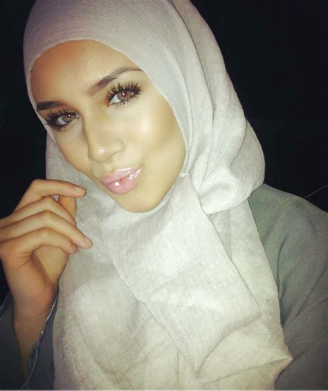 Sexy Muslim Hijabi Beurette Arab Moroccan Paki Sluts Photo 3 31