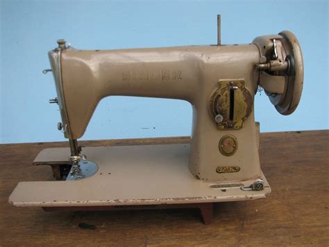 maquina de costura eletrica antiga singer prestauro ppecas   maquina de costura