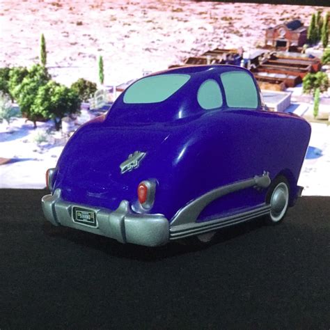 Doc Hudson Cars 130 Pop Funko Disney Pixar Gennial 549