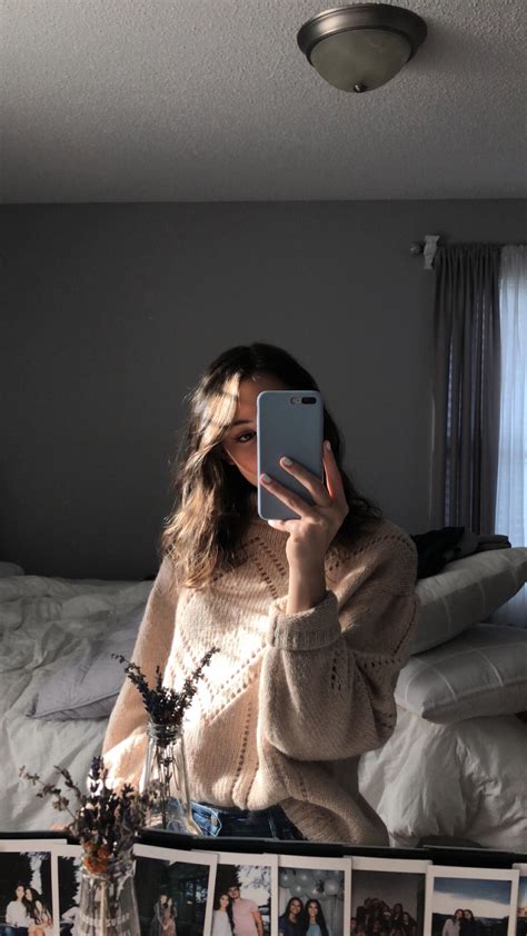 sweater weather mirror selfie poses instagram photo inspiration