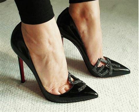 1121 best toe cleavage shoes images on pinterest heels high heel
