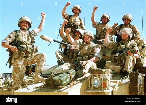 gulf war british army   res stock photography  images alamy