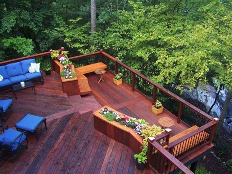 25 Amazing Ideas For Creating An Outdoor Deck For Entertaining