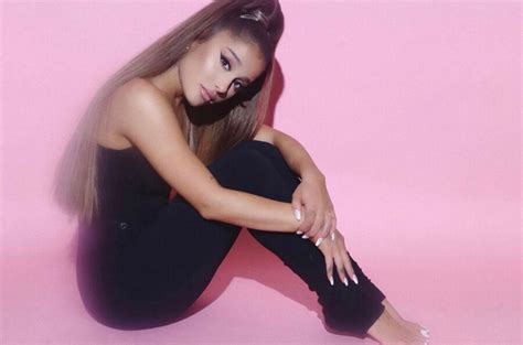 Ariana Grande And Thundercat Deliver Surprise Performance Of