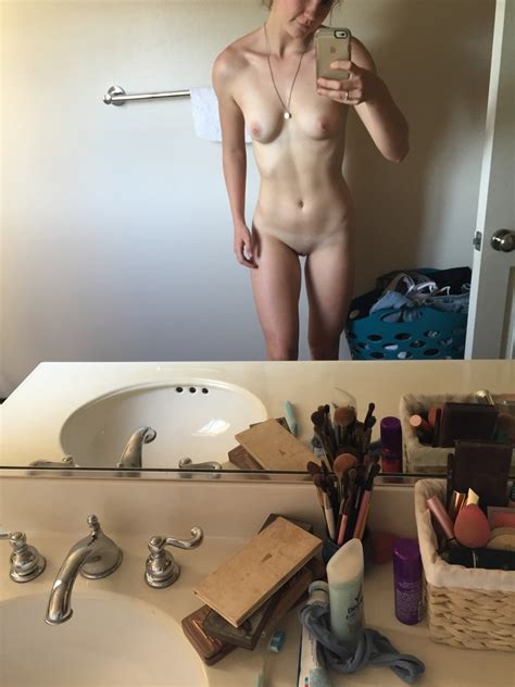 Mackenzie Lintz The Fappening Leaked Nude Photos