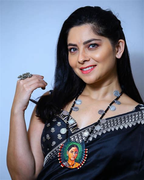Sonalee Kulkarni Marathi Actress 89 Dreampirates