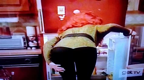 Peggy Bundy Shown Her Butt 😂😹😂😹 Youtube