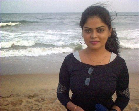 Andhra Aunties Nude In Beach Nude Pic