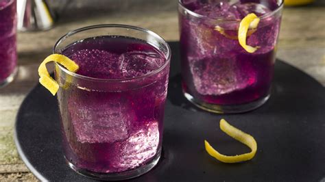 drinks cocktails  violet liqueur absolut drinks