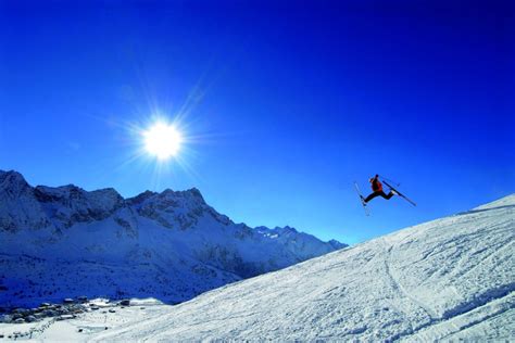 sci skiing vacanza attivita