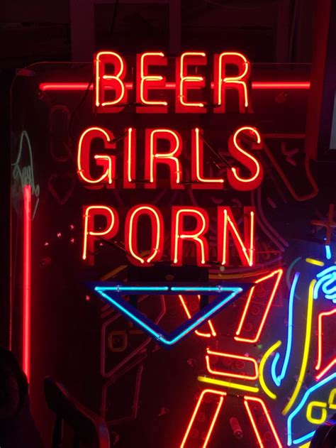 Pin By Dan Lacey On Neon Neon Words Cool Neon Signs