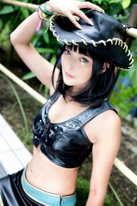 Nico Robin Cosplay By Eria Yu Na Cosplaypop